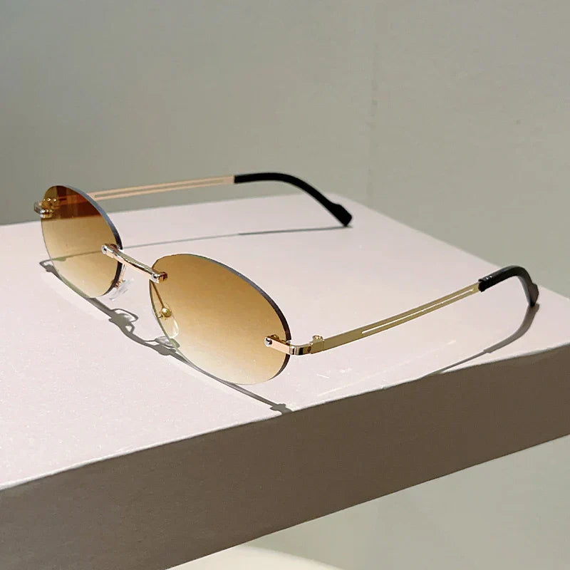 Malibu Kiss Gradient Sunglasses